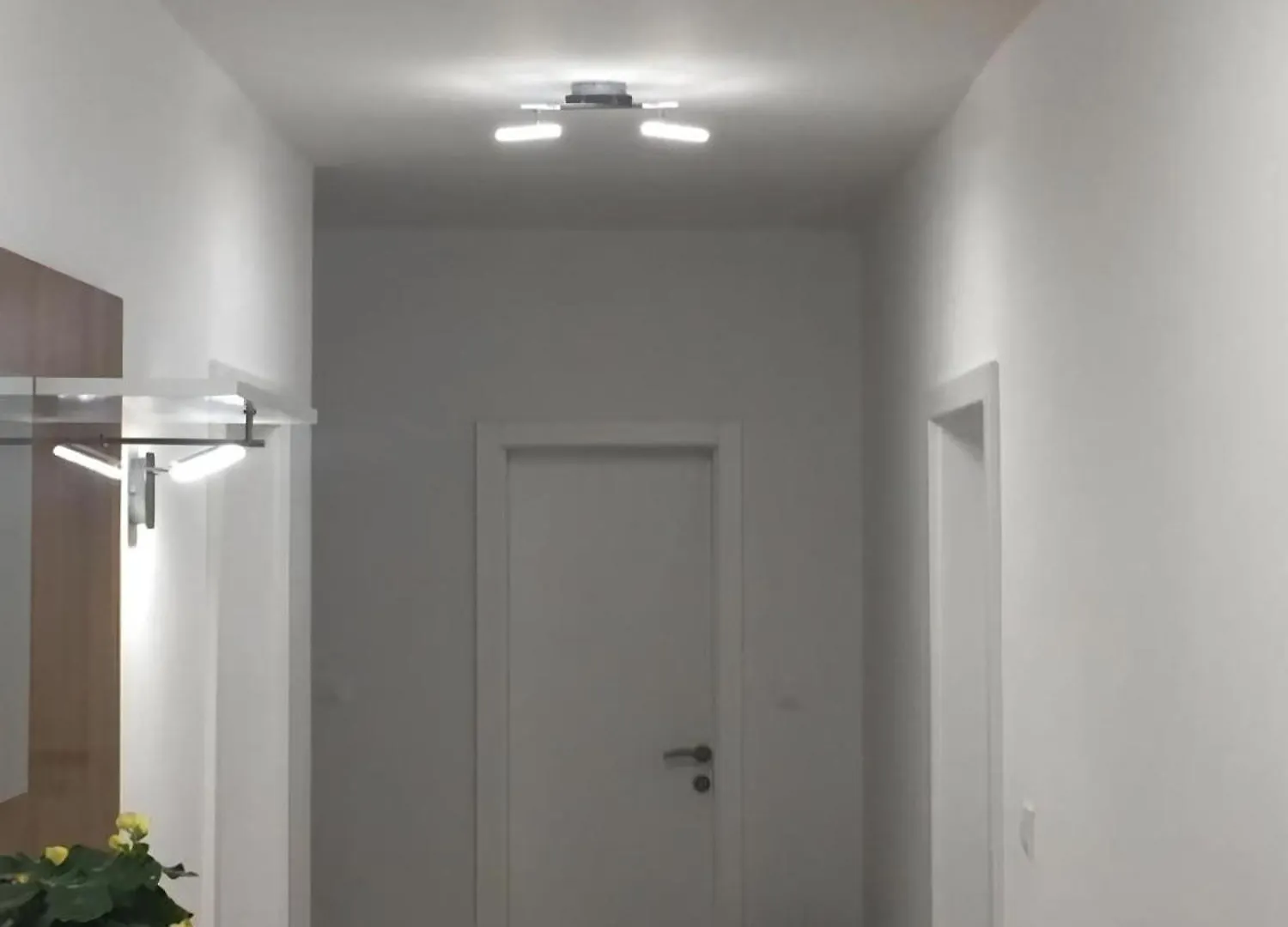 Apartment Geraeumige Ferienwohnung Mit Schoenem Garten Vir