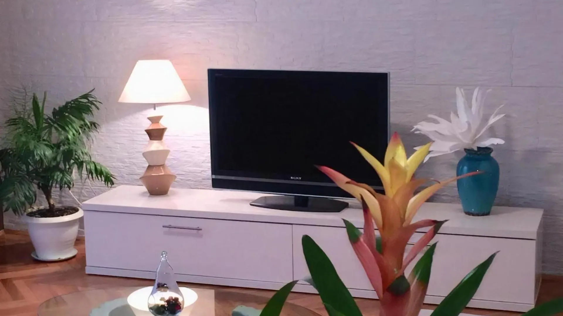 Geraeumige Ferienwohnung Mit Schoenem Garten Vir 0*,  Kroatien